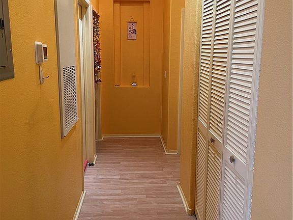 5th image of 2110 N Los Feliz St #2021