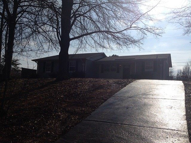1st image of 22 Rawood Dr