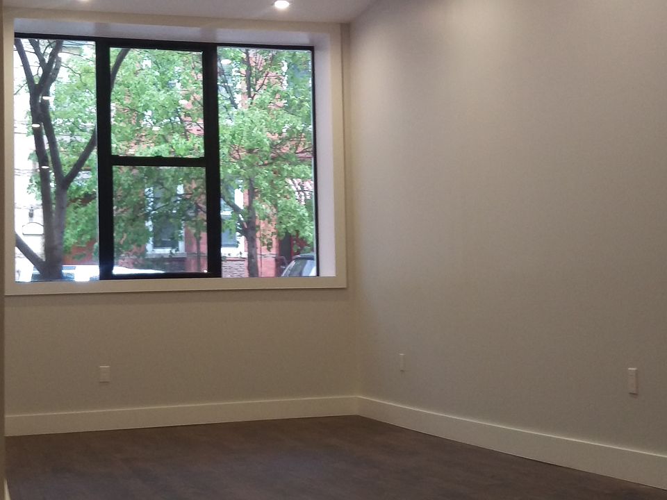 2nd image of 6015 71st Ave #Aa
