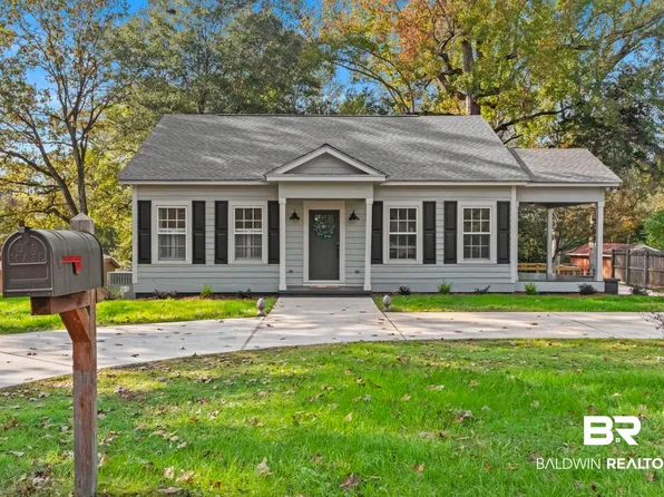 425 N Mount Pleasant Ave, Monroeville, AL 36460
