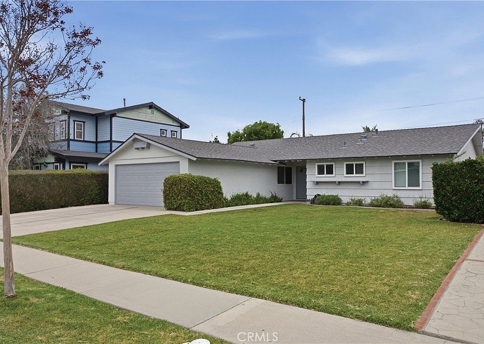 1st image of 2964 Redwood Ave