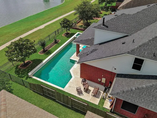 17226 Elverson Oaks Dr, Tomball, TX 77377