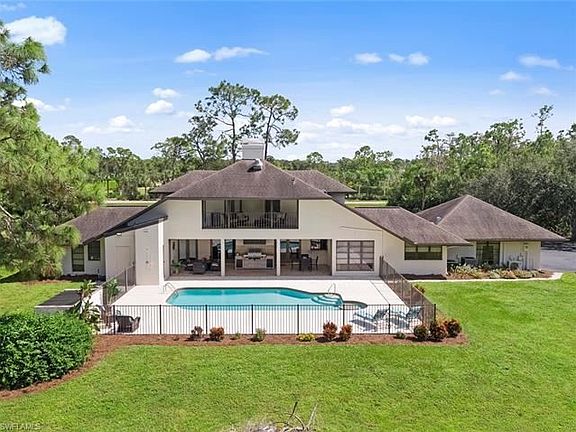 5th image of 15450 Sweetwater Ct