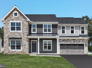 35 Vista Ct, Lititz, PA 17543