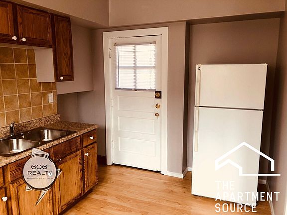 3rd image of 5218 W Crystal St #1