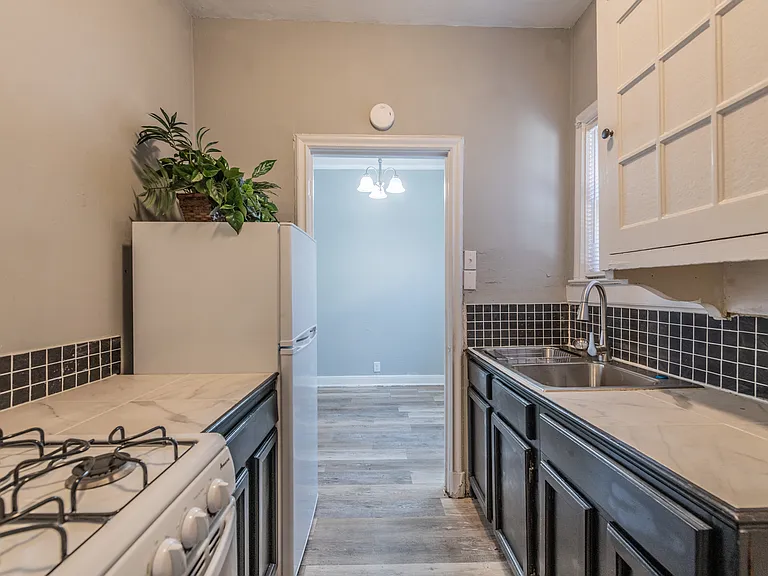 3101 San Pedro Ave #5 — Photo 6