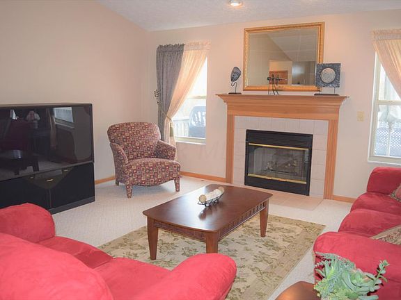 4th image of 2414 Abbey Knoll Dr