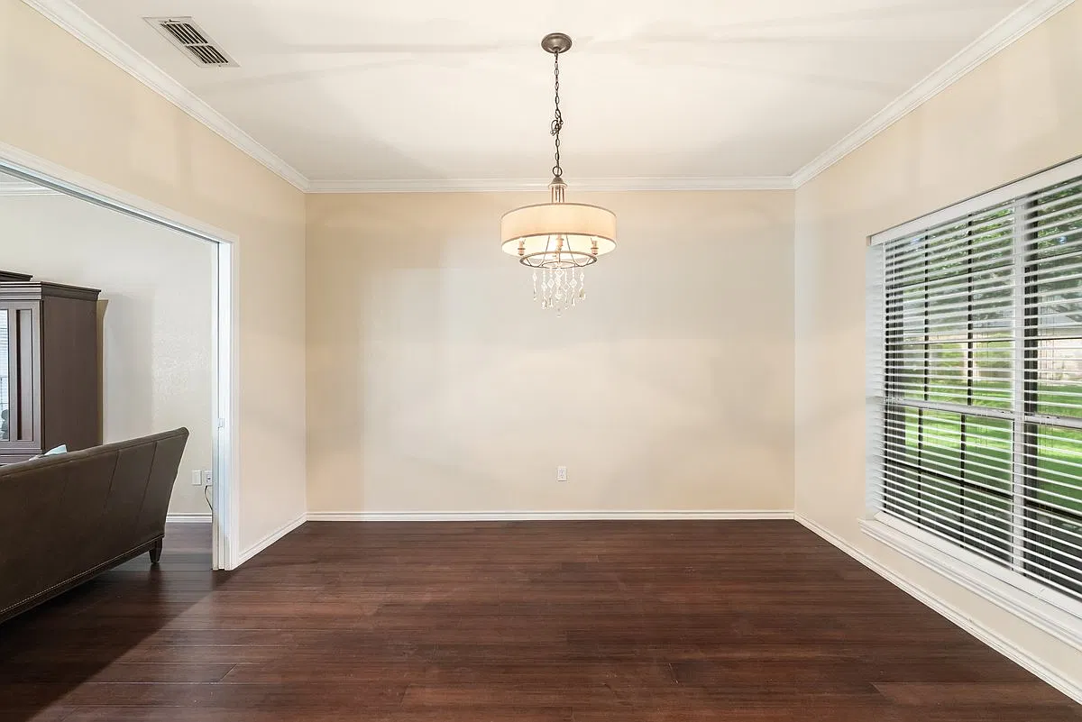 7030 Chiswick Dr — Photo 4