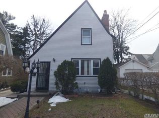 54 Burr Ave, Hempstead, NY 11550