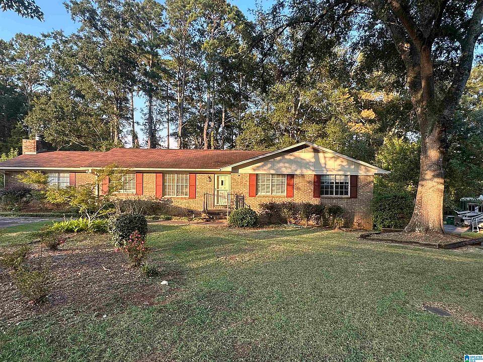 2nd image of 580 Shoshone Dr