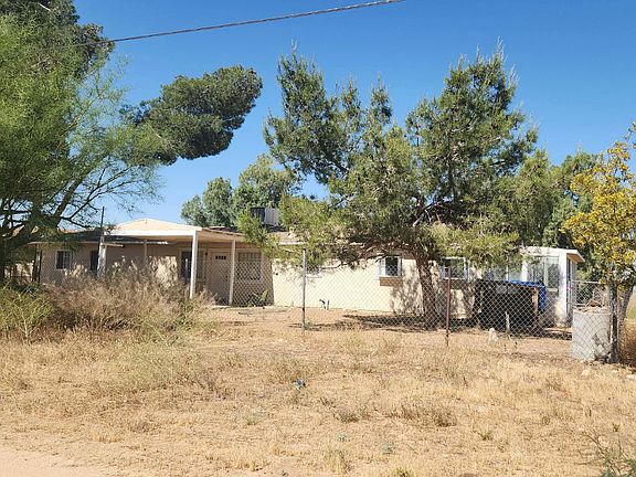 2nd image of 15424 Desert Star Rd