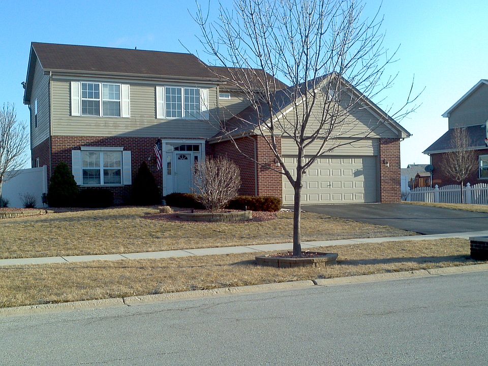 1st image of 651 Warbler Ln