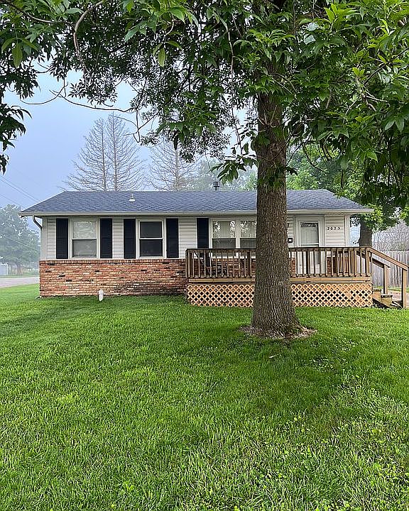 2nd image of 2023 S Windsor Rd