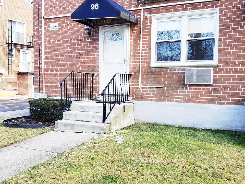 1st image of 96 Husson St