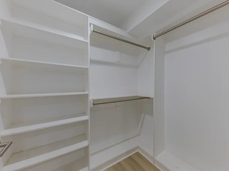 4240 Barrett Rd — Photo 45