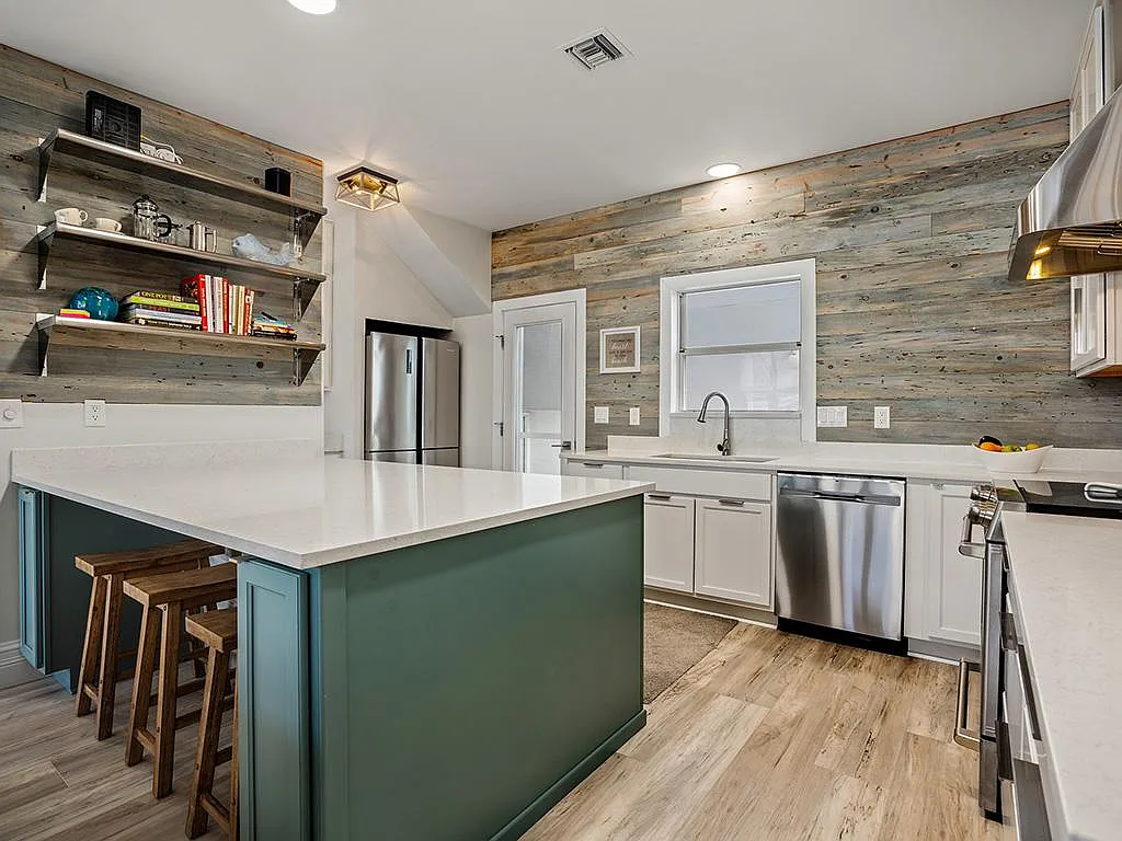 2 bed, 2.5 bath, 1630 sqft, $8,000 — Photo 4