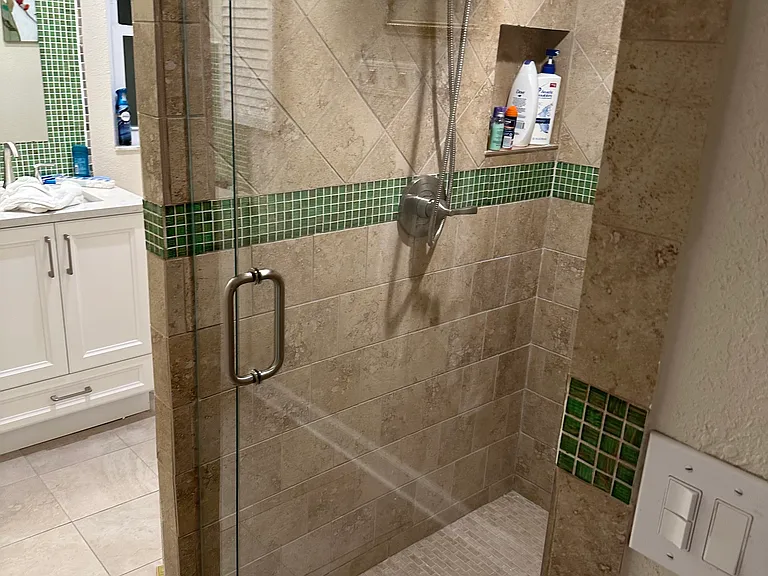 Upstairs Primary bathroom (Shower)