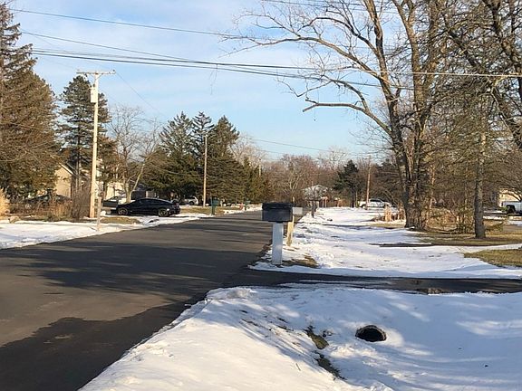 5th image of 29619 Hemlock Dr