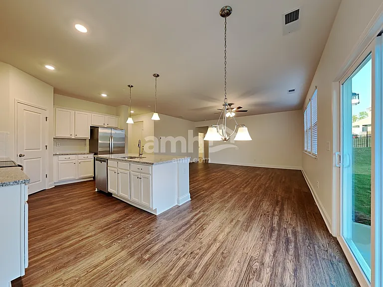 5180 Hudson Valley Dr — Photo 5