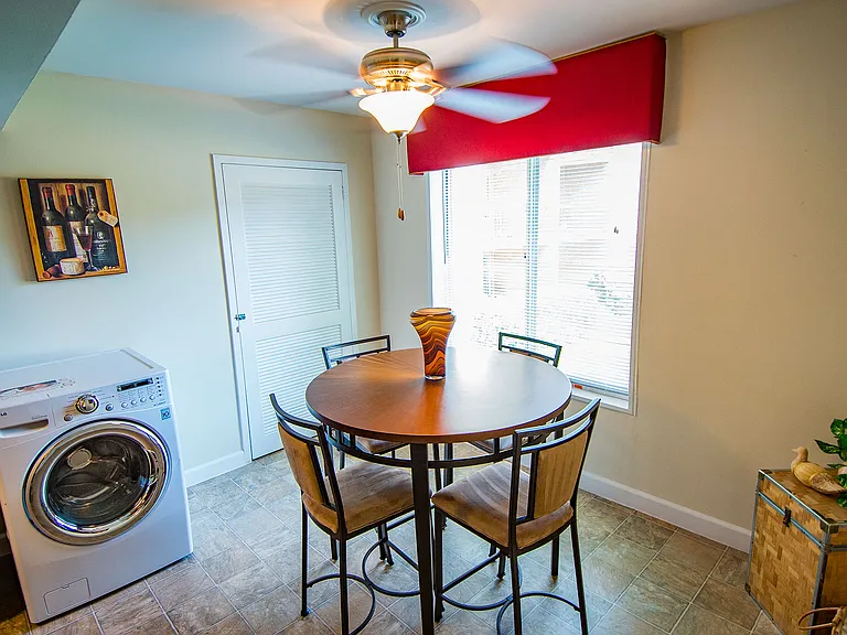 Oakton Park Apartments — Photo 45