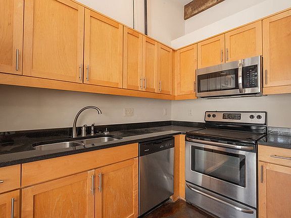 5th image of 301 N Dunlop St APT 121
