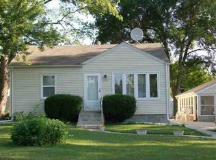 1717 Locke Ave, Waterloo, IA 50702