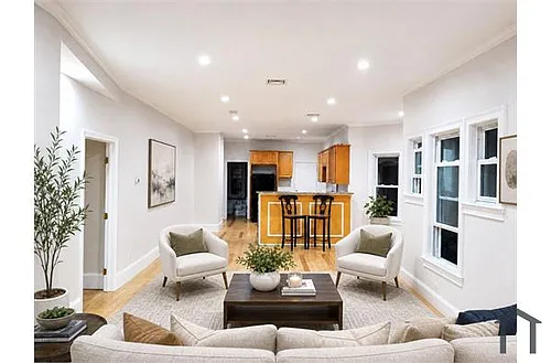 9 Landor Rd #3 Photo 1