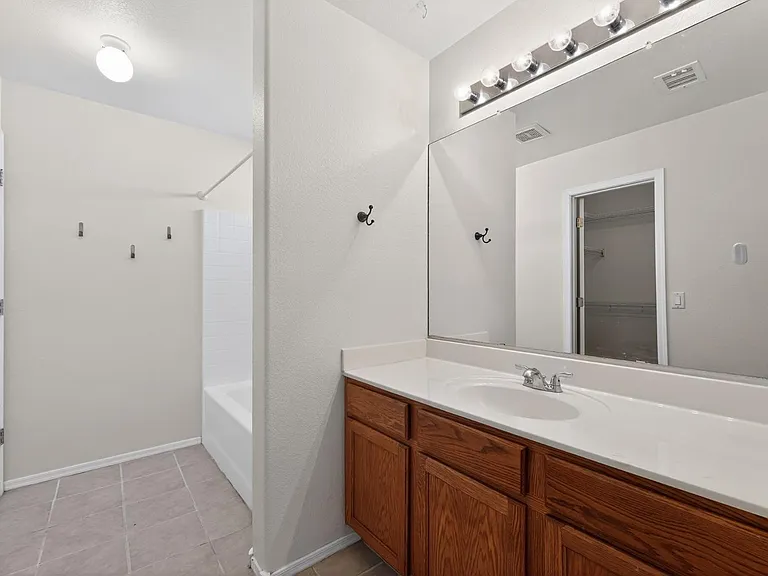 6816 S Russet Sky Way — Photo 11
