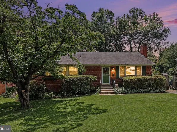 7907 Slidell Ln, Springfield, VA 22151