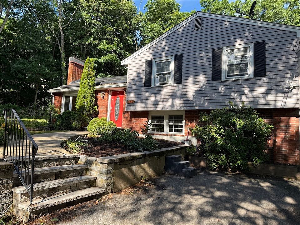 1st image of 484 Essex St