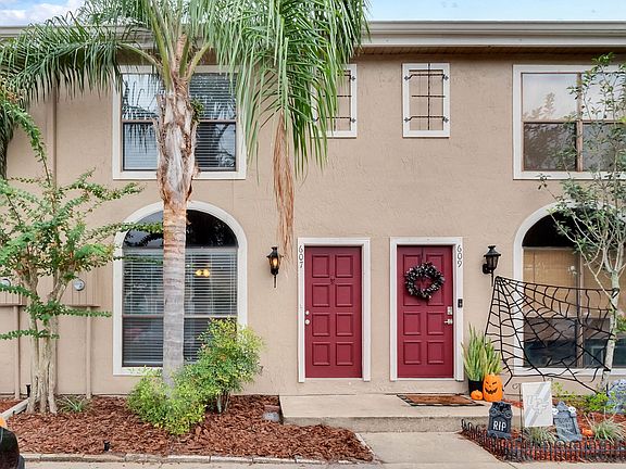 2nd image of 607 Casa Park L Ct