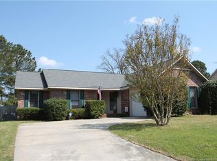 7658 Rockcliff Rd, Fayetteville, NC 28314