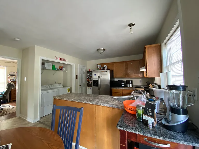 1608 Wallace St — Photo 21
