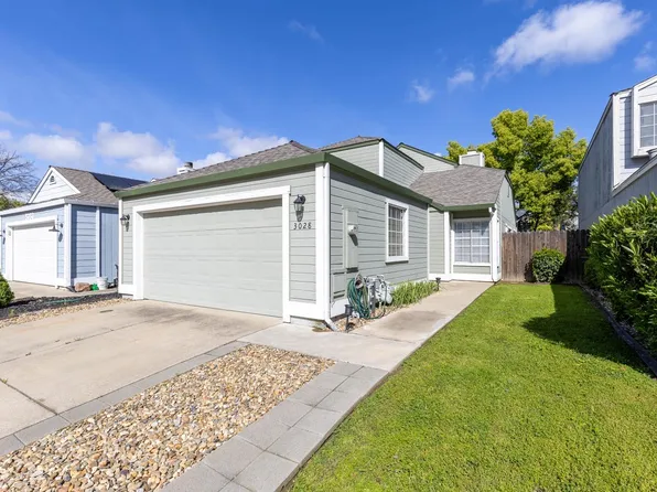 3028 Twin Creeks Ln, Rocklin, CA 95677