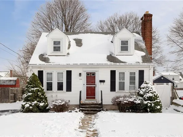 144 Mount Vernon Blvd, Pawtucket, RI 02861