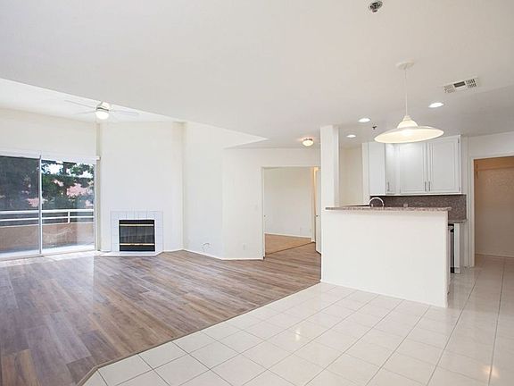 4th image of 3969 Mahaila Ave Unit 401