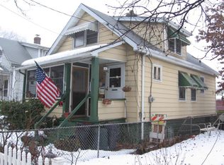 610 E Elm St, Linden, NJ 07036