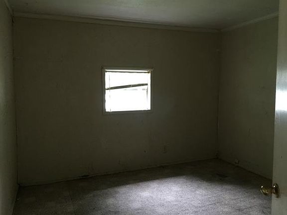 5th image of 805 S Sherman St