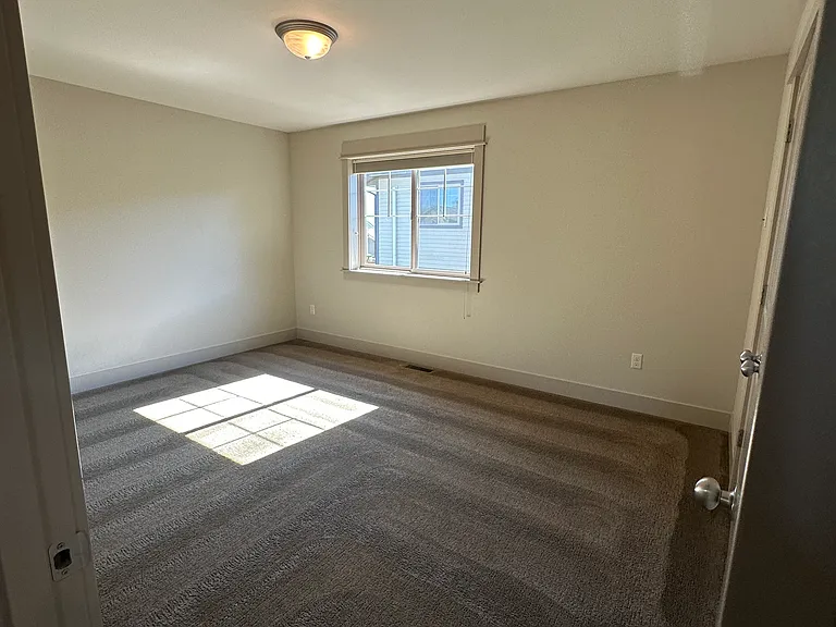 4435 Bembrick St — Photo 36