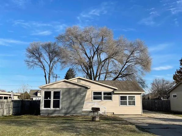 1112 Williams St, Vassar, MI 48768