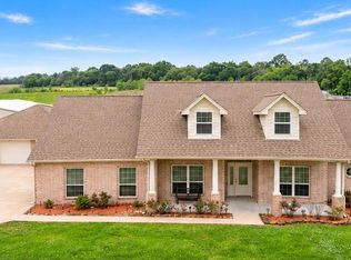 2224 County Road 660b, Danbury, TX 77534