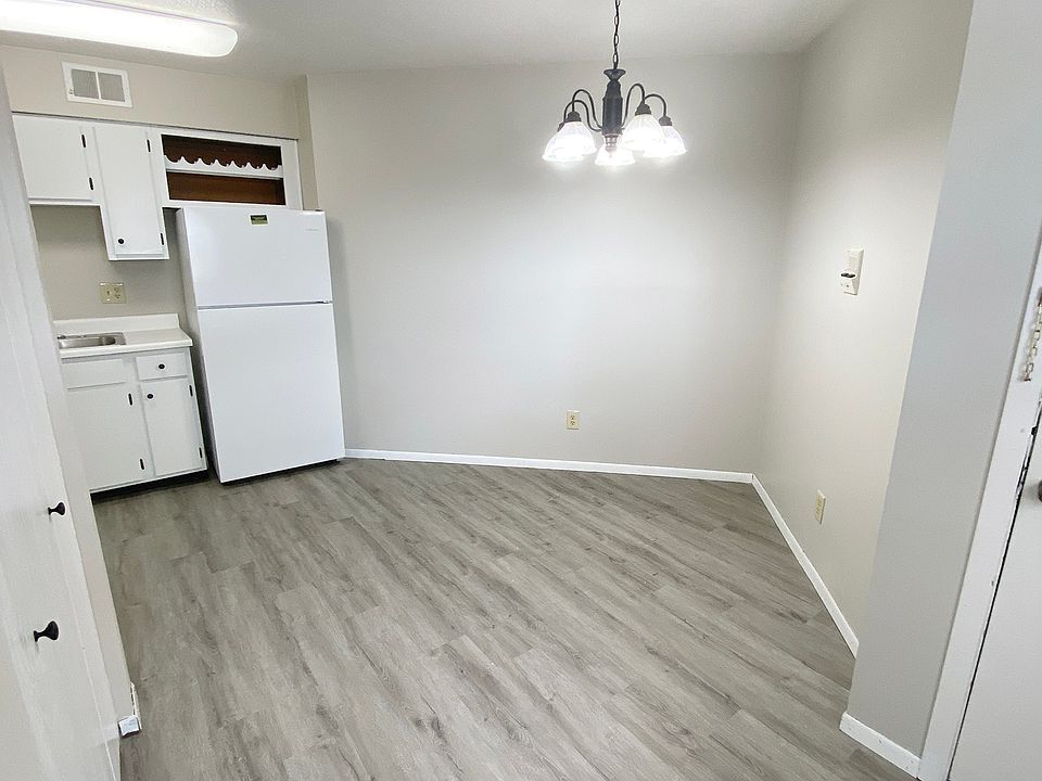DINING AREA FROM ENRANCE
