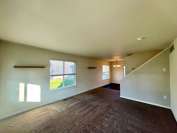 4th image of 3115 Swan Point Dr