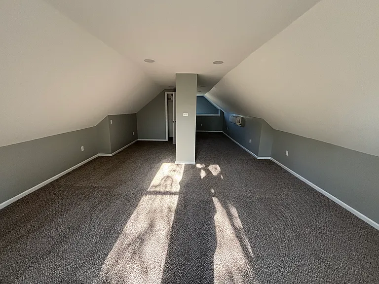 2031 Lark St — Photo 14