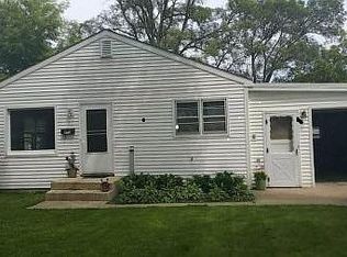 811 Franklin Ave, Winthrop Harbor, IL 60096