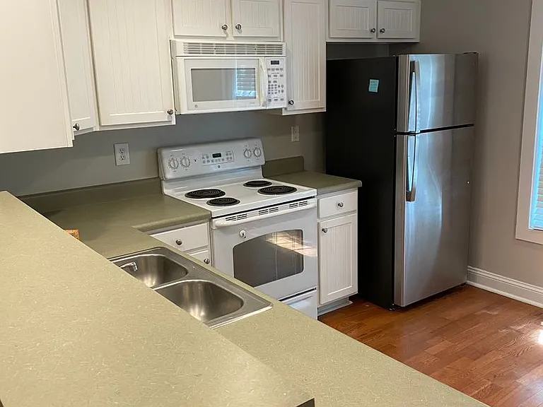 1035 Barnett Shoals Rd #732 — Photo 3