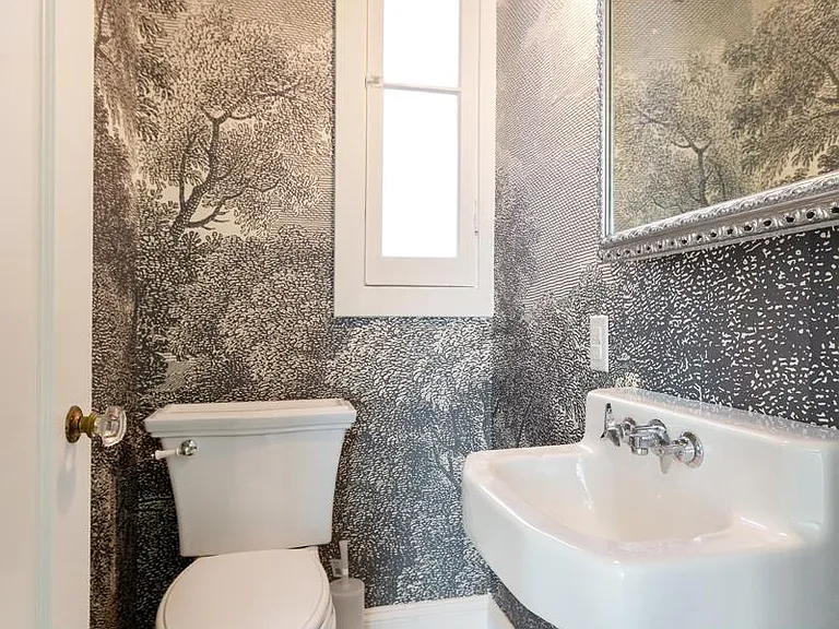 874 Green St — Photo 7
