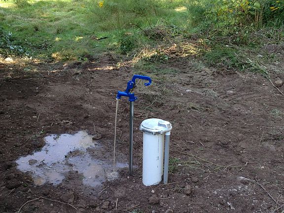 New wellhead and spigot