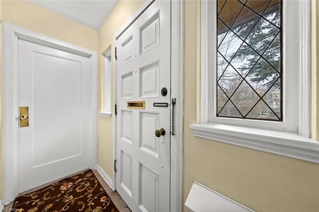 4 bed, 2.5 bath, 1850 sqft, $1,850 — Photo 2