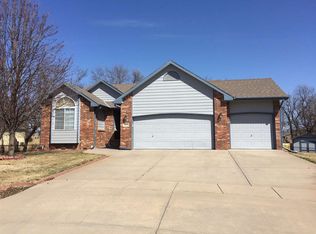 552 E Cheyenne Ct, Kechi, KS 67067